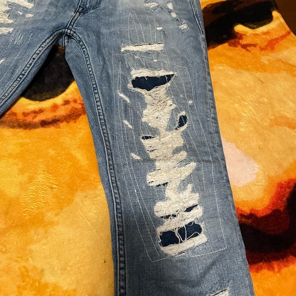 Guess Destroyed Distressed Jeans - Picture 2 of 6